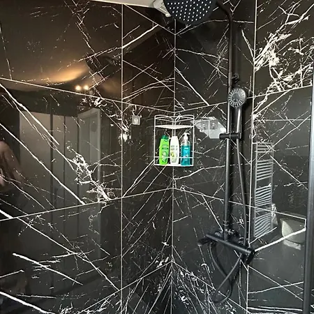 Apartman Tajra *